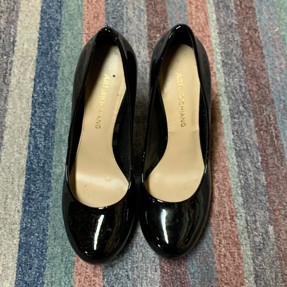 Black patent heels excellent condition - Picture 2 of 3
